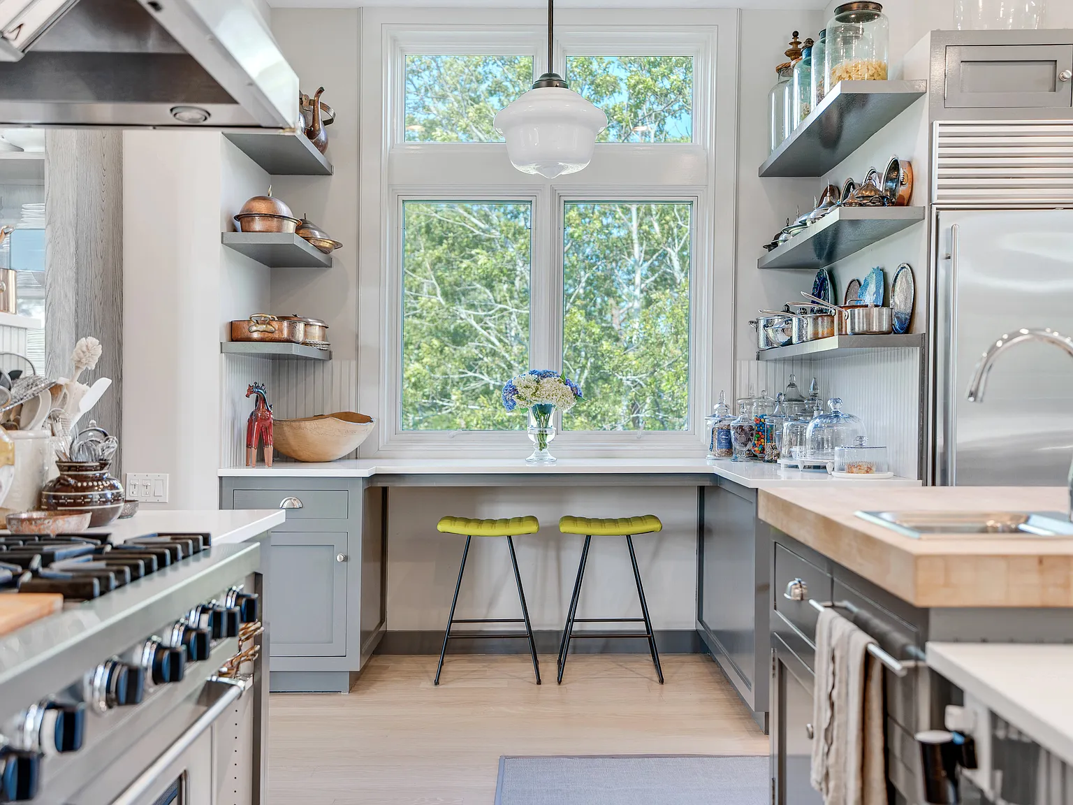 Exceedingly Stylish, Dreamy Outdoor Spaces, Year Round Rental — Photo 4