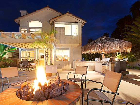 2nd image of 1554 Avenida Guillermo