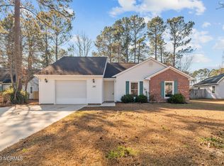 216 E Lakeridge Lndg, Jacksonville, NC 28546
