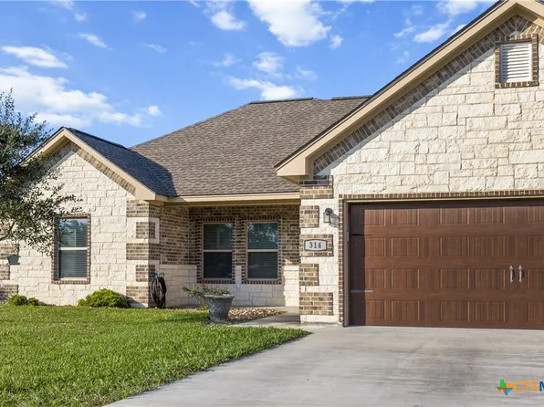 314 Blue Jay Loop, Victoria, TX 77905