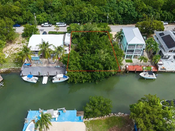 21 Harbor Dr, Key Largo, FL 33037