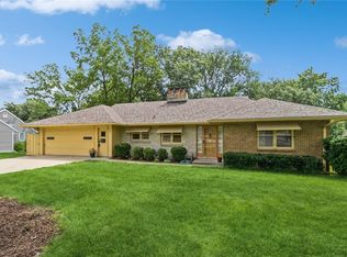 4205 Beaver Ave, Des Moines, IA 50310