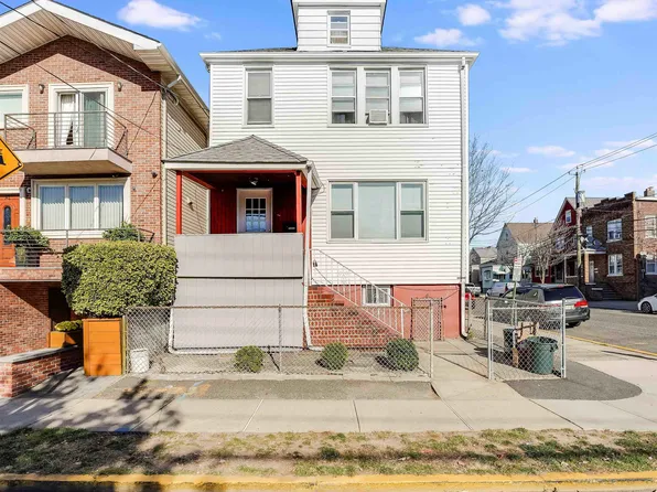 140 Centre Ave, Secaucus, NJ 07094