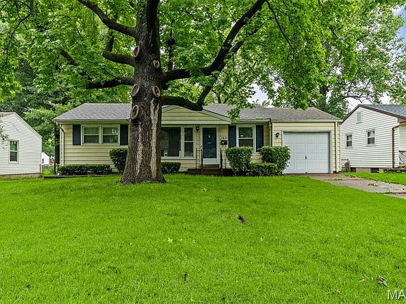 2nd image of 165 Saint Daniel Ln
