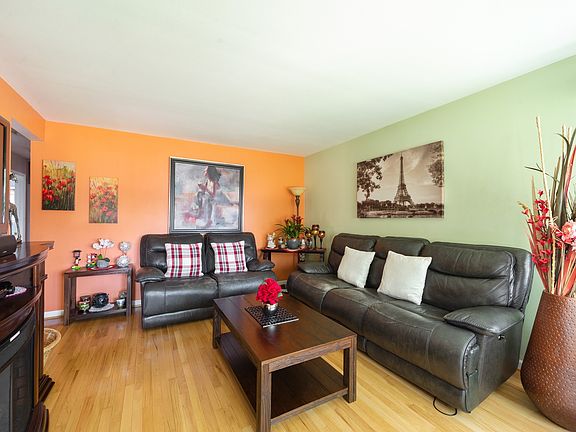 3rd image of 4941 N Ozanam Ave