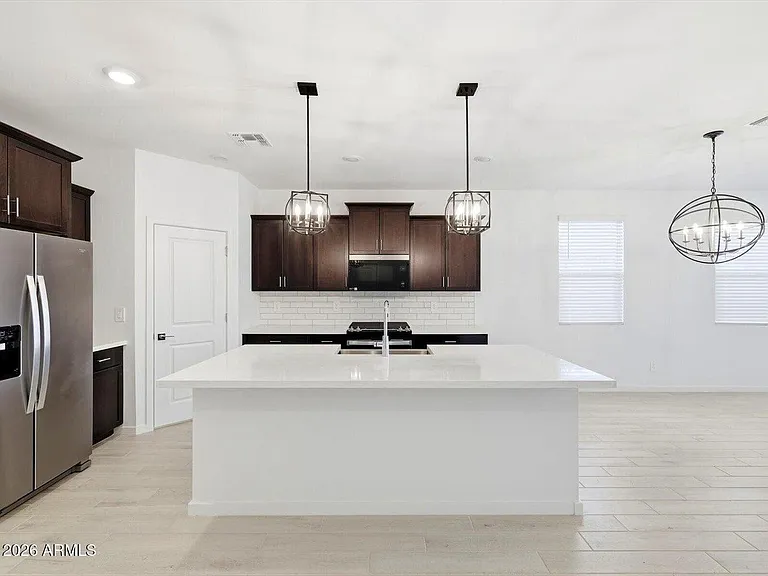 15875 W Cottontail Ln — Photo 5