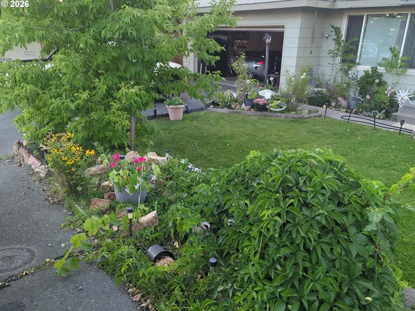 5829 Cheyne Ave, Klamath Falls, OR 97603