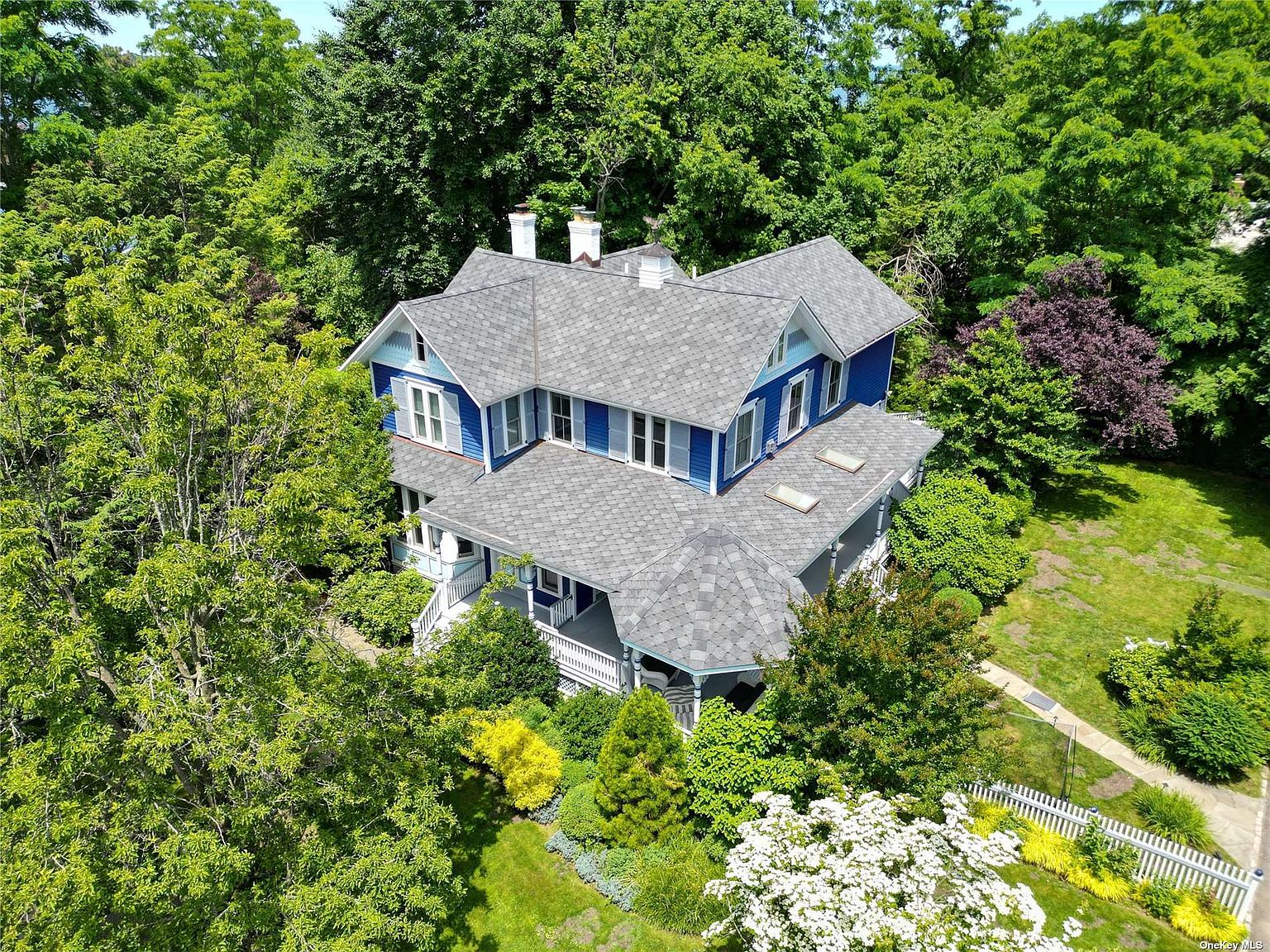 4 Sheridan Lane, Sea Cliff, NY 11579 Zillow