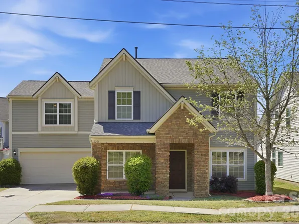 1304 Woodglen Ln, Matthews, NC 28104
