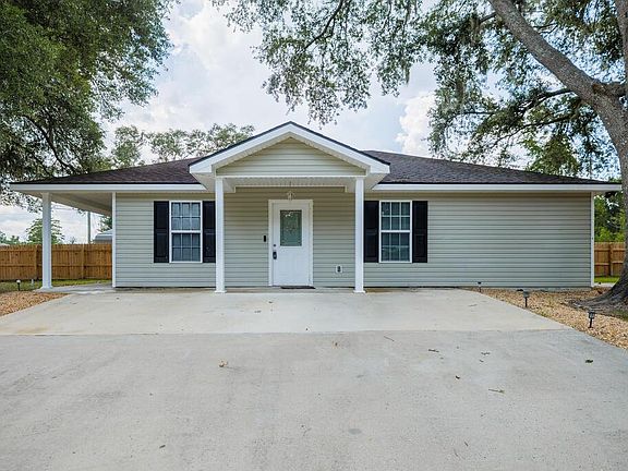 2nd image of 400 Colonial Way