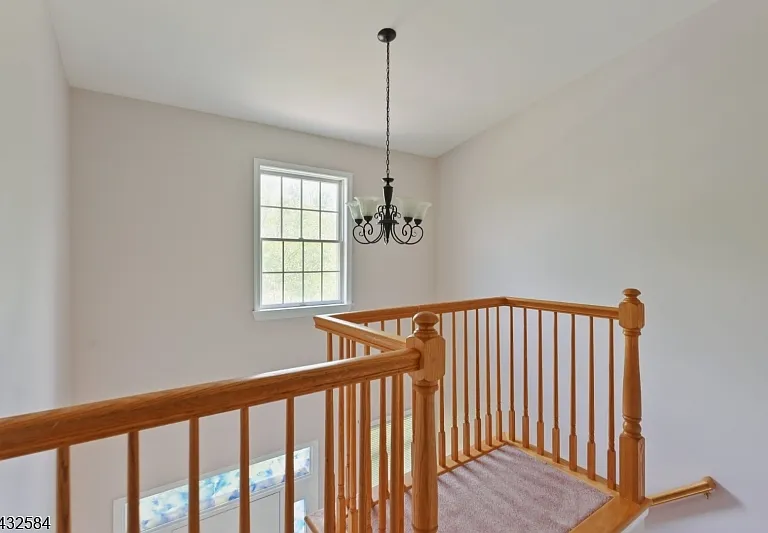 96 Jillian Blvd — Photo 10