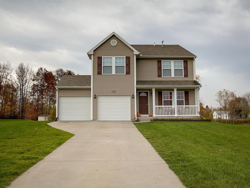 1st image of 1624 Crescent Pointe Dr SE