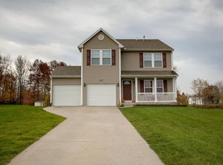 1624 Crescent Pointe Dr SE, Caledonia, MI 49316