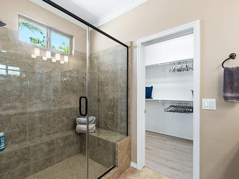 1732 E Vesper Trl — Photo 13