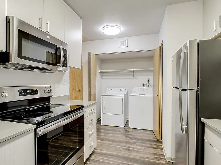 Cedar Terrace — Photo 9
