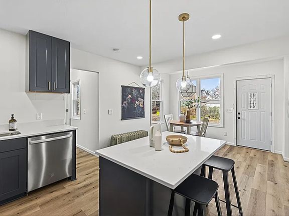 3rd image of 1730 5th St NE #B
