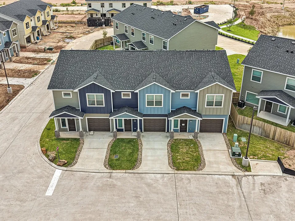 14010 Longstreet #301