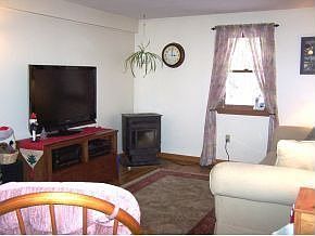 2nd image of 289 Concord Rd