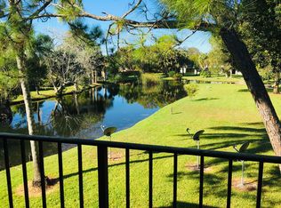 2517 S 17th St #204, Fort Pierce, FL 34950