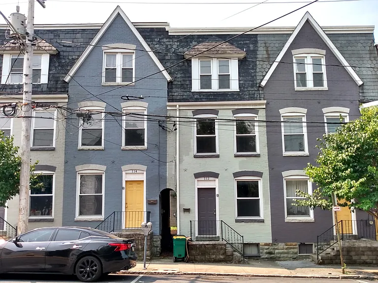 112 E Washington St — Photo 12