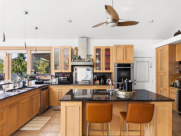 4th image of 39 Pheasant Ln