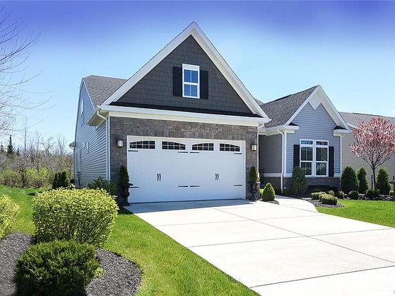 2nd image of 15 Sonnet Dr