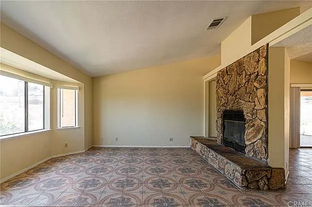 10912 Moreno Ave — Photo 20