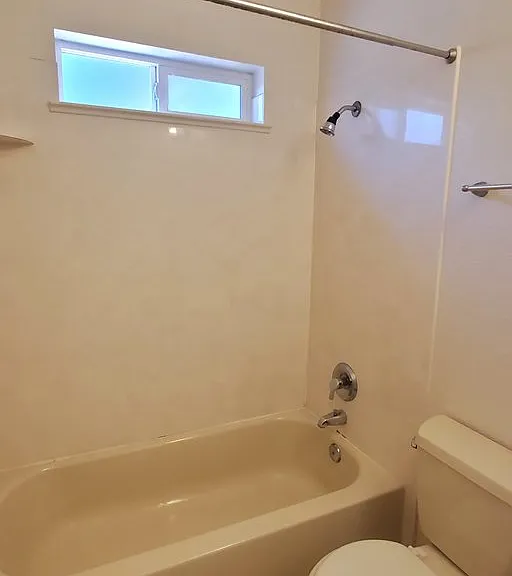 7110 Mohawk St — Photo 31