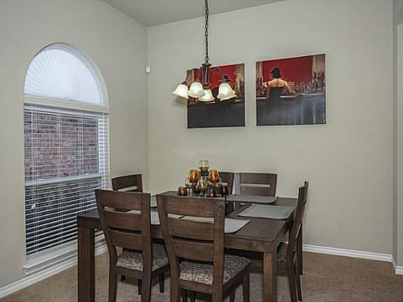 5th image of 6208 SE 81st Cir