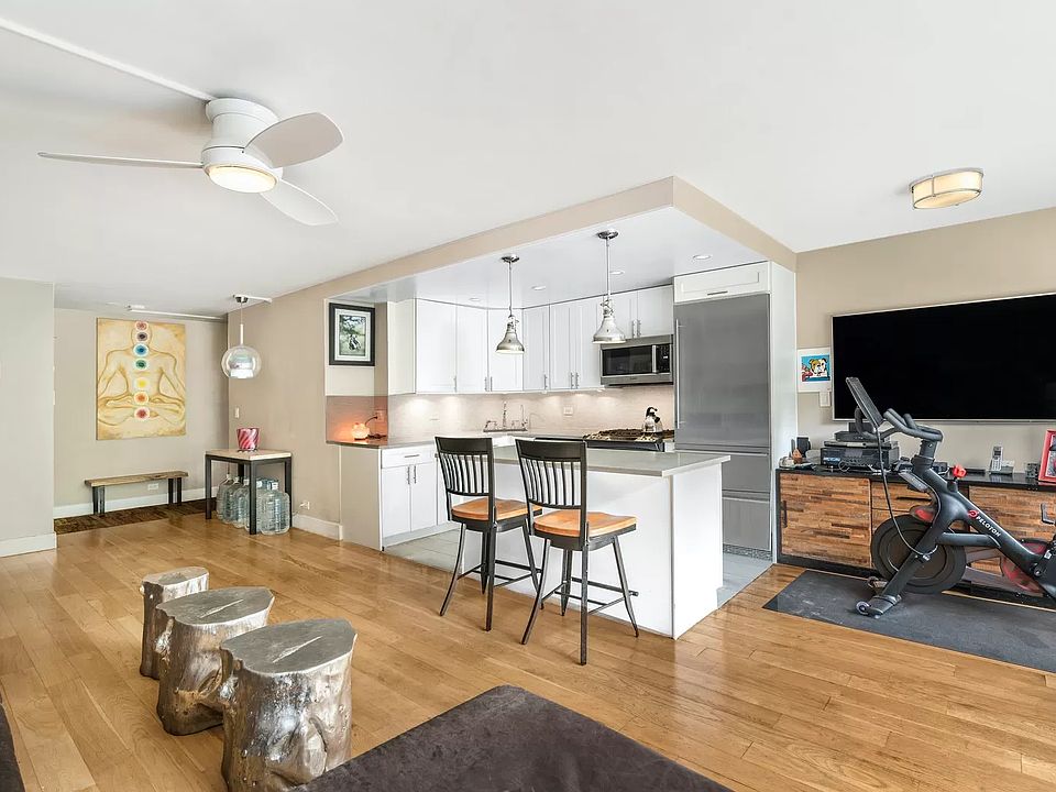 1st image of 382 Central Park W APT 2X