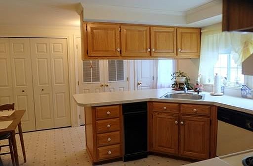 4th image of 3 Trailwood Dr