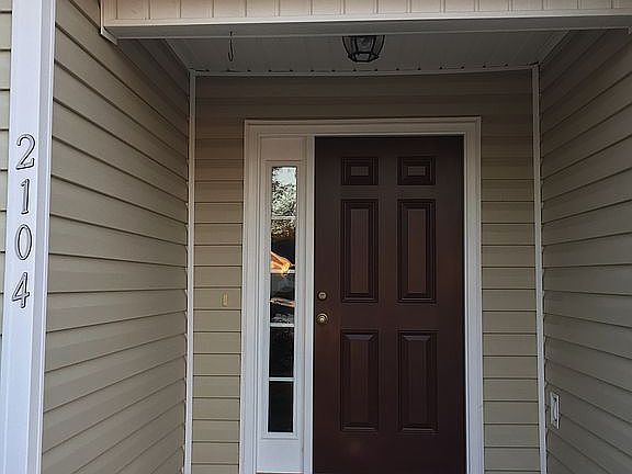 5th image of 2104 Stripplewood Dr