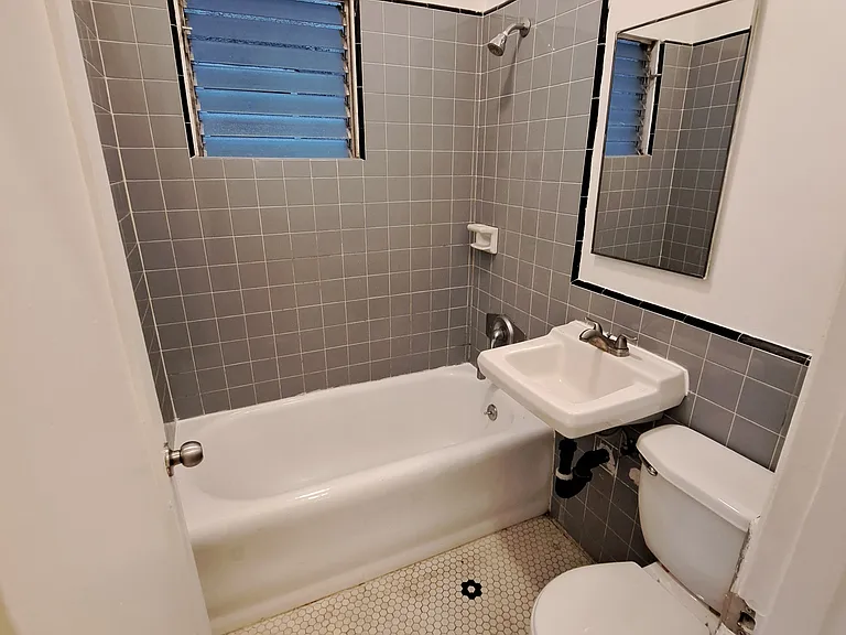 839 Parkman Ave — Photo 17