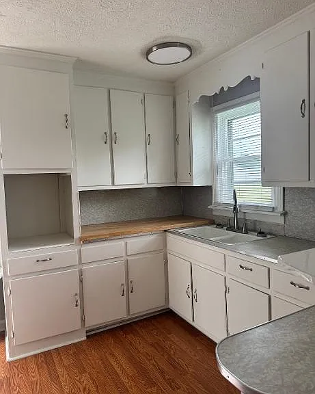 728 Claire Ave — Photo 6