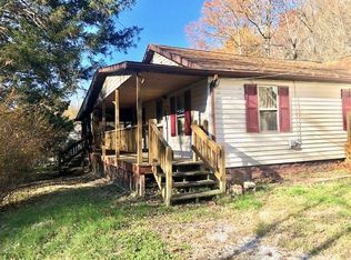 1592 Hash Ridge Rd, Barboursville, WV 25504