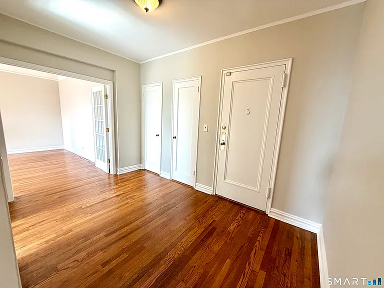 70 Strawberry Hill Ave #5-2D — Photo 4