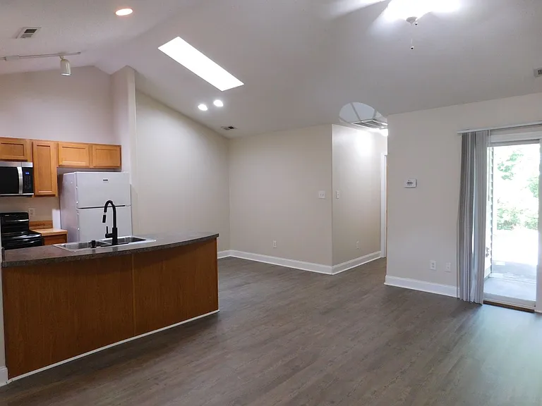 223 Church Hill Ct — Photo 2