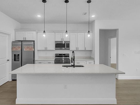 2nd image of 16954 SW 39th Cir