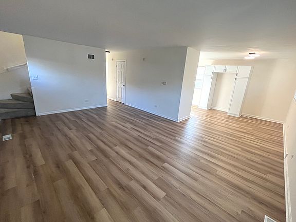 2nd image of 16931 Glen Oaks Dr