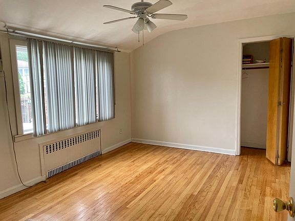 3rd image of 755 Hylan Blvd