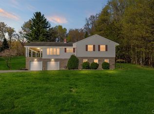 28 Fineview Dr, Deerfield, NY 13502