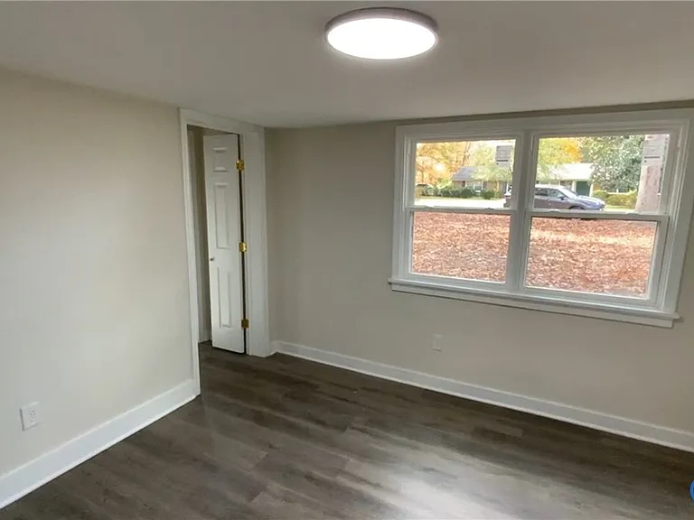 11425 Canterbury Rd — Photo 11