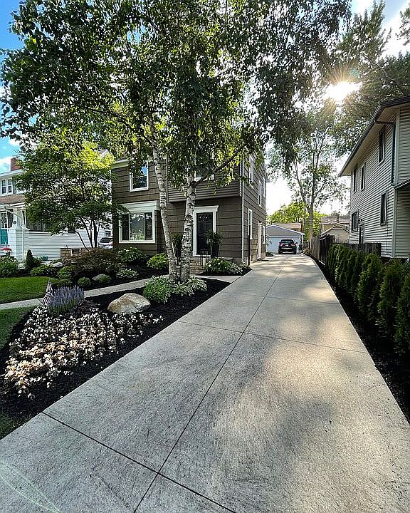 1st image of 1022 Longfellow Ave