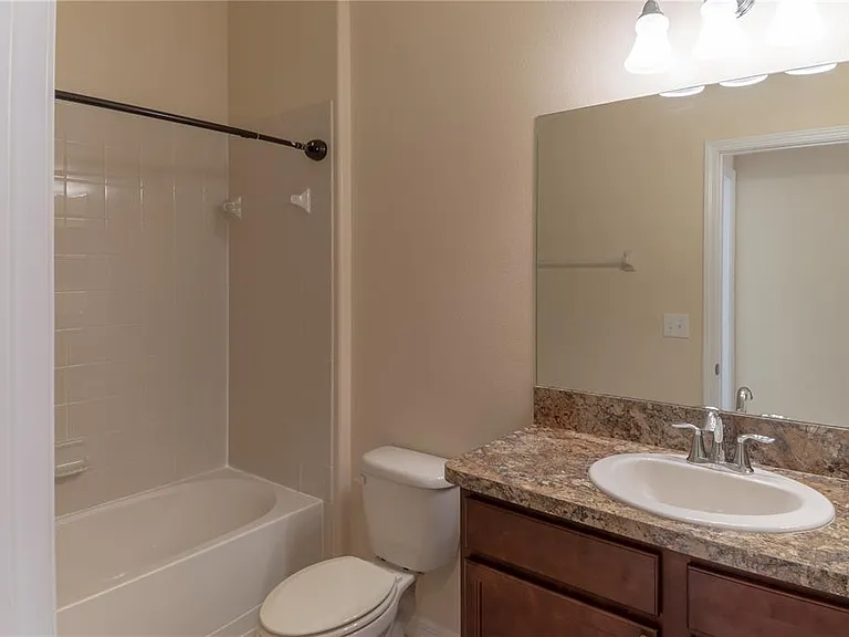 31235 Claridge Pl — Photo 13
