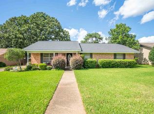 3011 Royal Dr, Kilgore, TX 75662