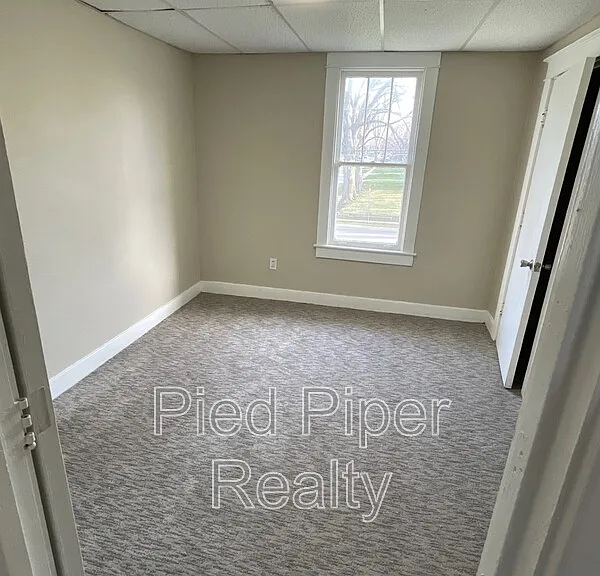 1254 S Chicago Ave — Photo 16
