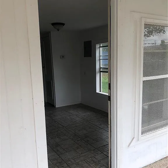610 E Park Ave — Photo 9