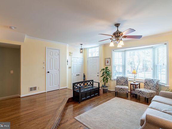 5th image of 43594 Blacksmith Sq