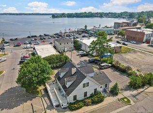 131 Ferland St, Walled lake, MI 48390