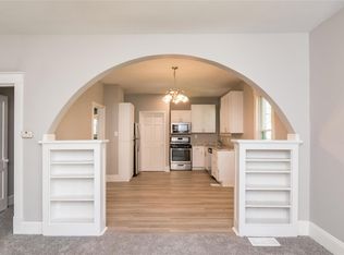 125 E 4th St, Roxana, IL 62084